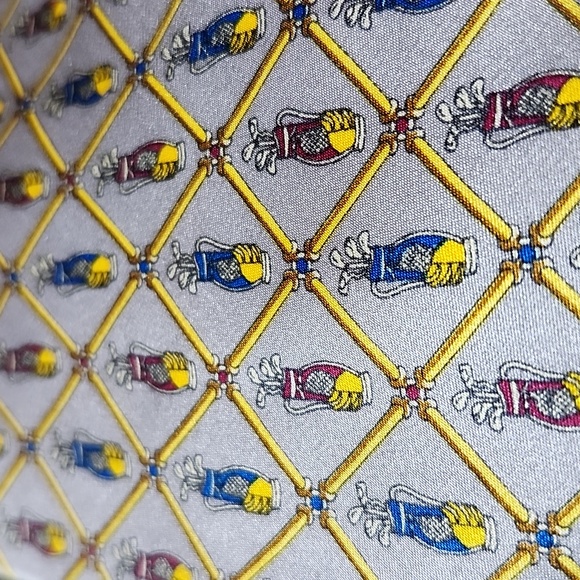 VINTAGE SINSABANG GOLF-BAGS GOLFING THEMED PURE SILK NECK TIE - Picture 1 of 10